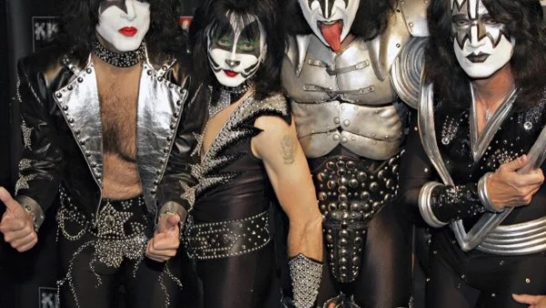 Гигантите от KISS слизат от сцената след 45 години на върха