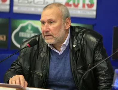 Проф. Овчаров заплаши с невиждани протести, ако правителството се предаде пред РСМ