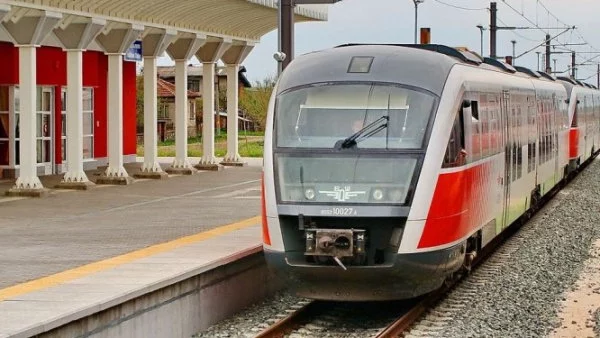 БДЖ пуска в продажба билети за септемврийските празници 