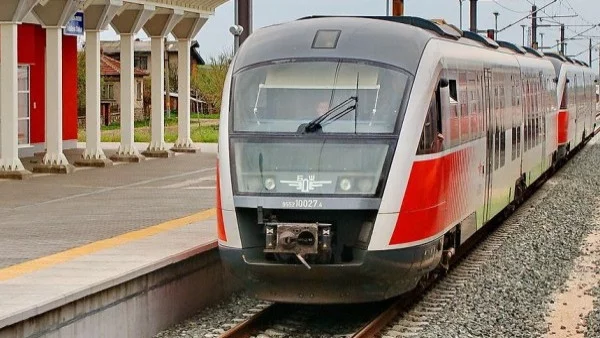 Недостиг в БДЖ на спални места за Бургас и Варна