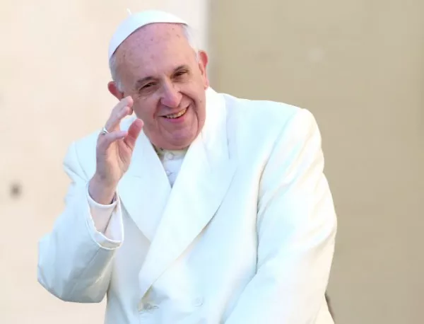 Папата ще посети Албания през септември 
