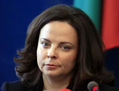 Андреева: Няма неразбирателство между министерството и касата