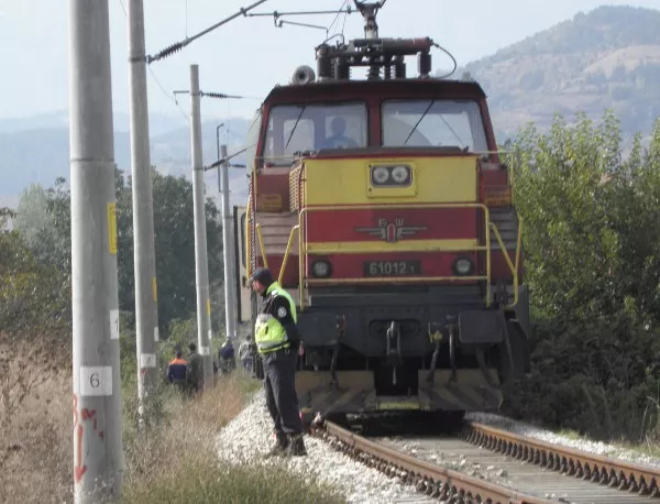 Авария спря влаковете между Бургас и София*