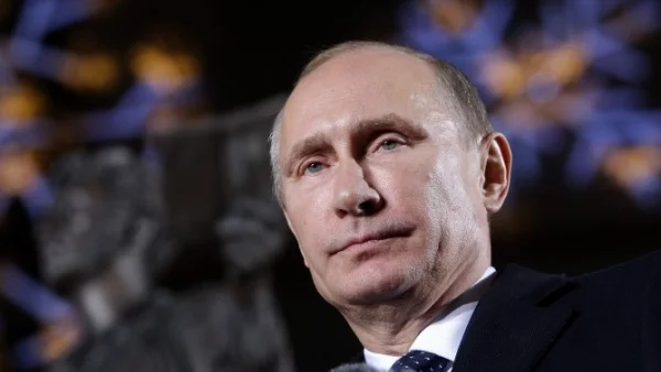 Руската опозиция честити рождения ден на Путин с протести за оставка 