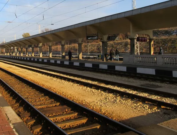 ЕБВР отпусна 305 млн. евро на Македония за жп линията с България