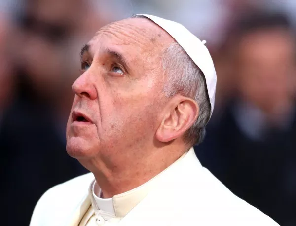 Папата: Еволюцията и Големият взрив са факт и в тях участва Бог
