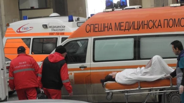 Момиче падна под автобус в Гоце Делчев