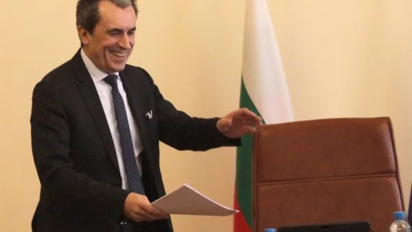 Орешарски: Не съм ходил при Цветан Василев