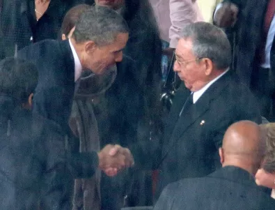Барак Обама и Раул Кастро на историческа среща в Хавана