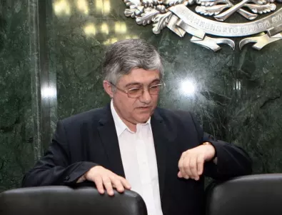 Бивш конституционен съдия:  Няма как служебното правителство да стане редовен кабинет
