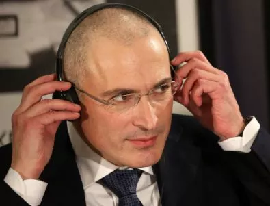 Обискираха жилищата на приближени до Ходорковски