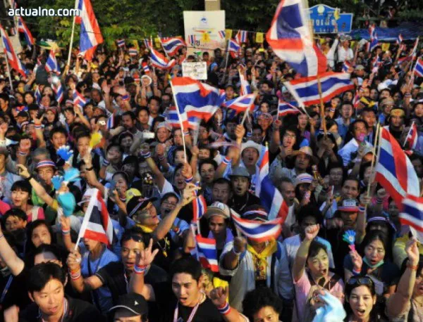 Избирателната комисия на Тайланд призова за отлагане на изборите