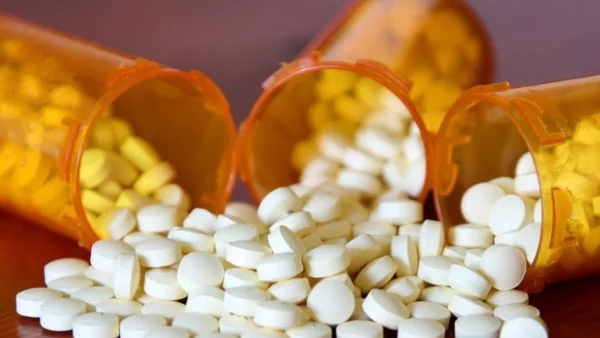 Болниците ще могат да купуват безалтернативни лекарства и без обществени поръчки
