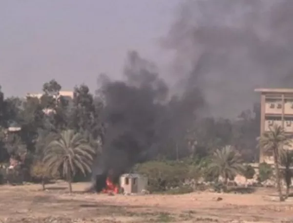 Студенти, подкрепящи Мюсюлманските братя, подпалиха университет в Кайро