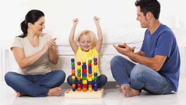Новият Семеен кодекс променя правилата за осиновяване и дава съвместни родителски права при развод
