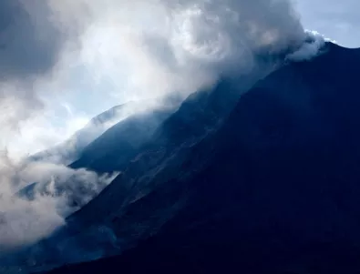 Вулканът Тавурвур изгригна, евакуират местното население