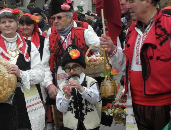 Смолян получи покана да се представи със свой състав на карнавала в Ксанти през 2016 г.