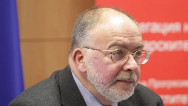 Изведнъж хора, които протестират, трябва да се чувстват функционери на БСП