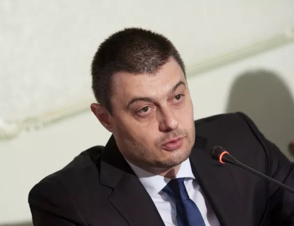 Бареков се прояви на конференция с участието на борец номер едно с корупцията в Румъния