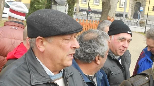 Повече пенсионери през 2014 г.