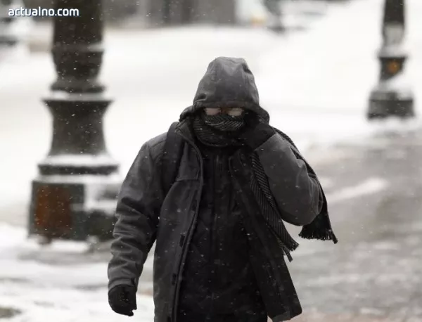  Жълт код за снеговалеж и силен вятър е обявен за утре за 8 области в страната