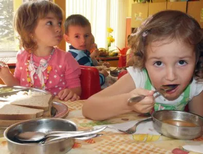 Мащабна проверка в училищни столове и детски градини не откри опасни храни