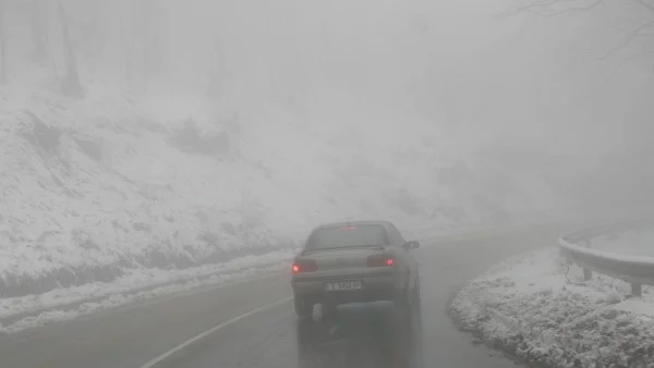 Зимната обстановка в област Бургас се стабилизира