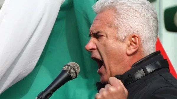 Пак скандал с Волен, "видимо надрусан" налетял на бизнесмен в столичен бар