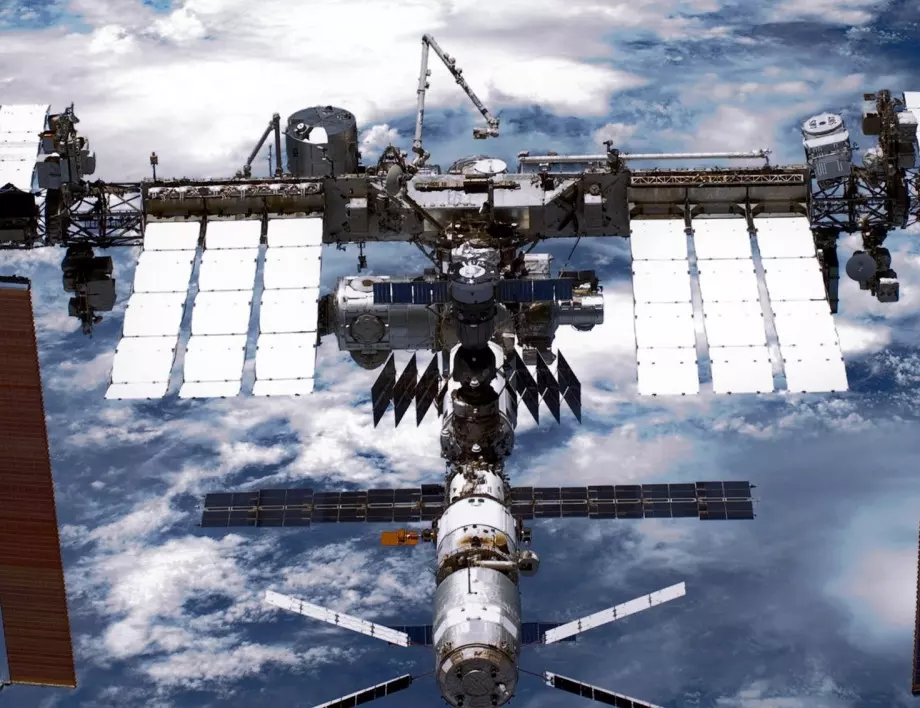 Трима астронавти излетяха за МКС от Байконур (ВИДЕО) 