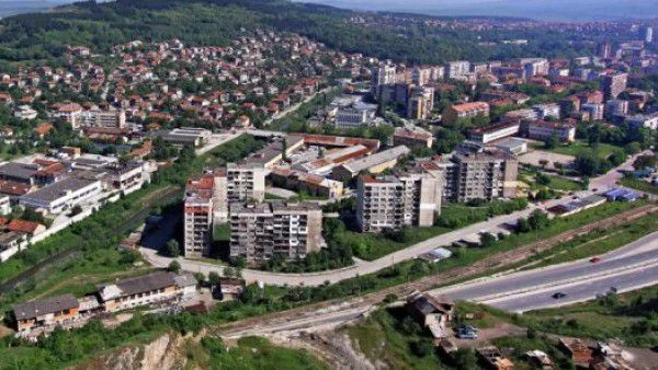 Пернишки общинари не си плащали данъците