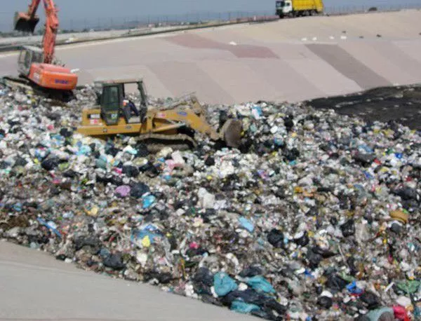 Депото за битови отпадъци на Бургас трябва да е готово до края на 2014 г.