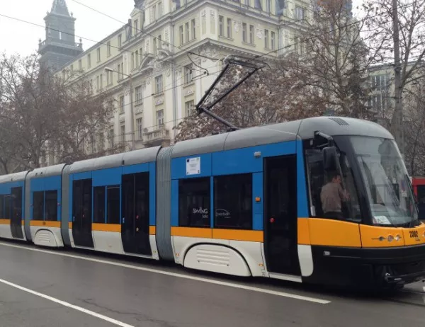 Катастрофа спря трамваите по бул. "Цар Борис III" в София