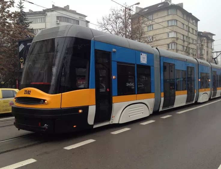 Катастрофа между трамвай и две коли в центъра на София