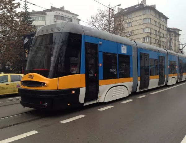 Авария остави половин София без градски транспорт 