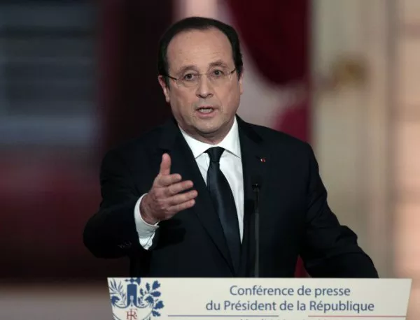 90% от французите не искат Оланд да остане на власт 