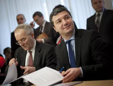 България и Турция стартират преговори за газова връзка от утре, обяви Стойнев
