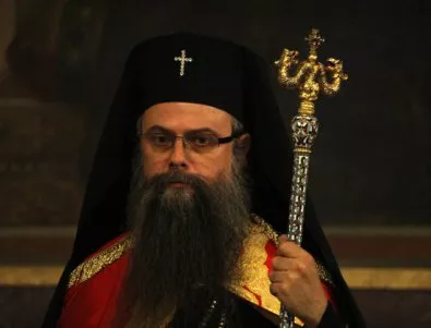 Миряни искат митрополит Николай да бъде изправен пред Църковен съд