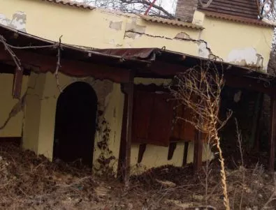 Свлачище удари село до Кърджали, има съборена къща