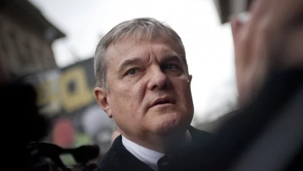 Румен Петков пита прокуратурата дали укрива извършител на знаково убийство