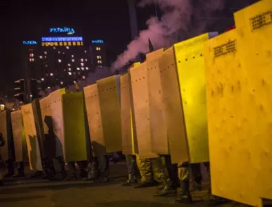 Украинската армия поиска от Янукович да вземе мерки