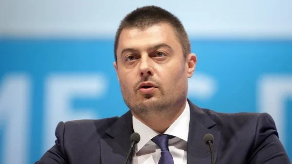 Бареков: ГЕРБ се разпада с пълна сила
