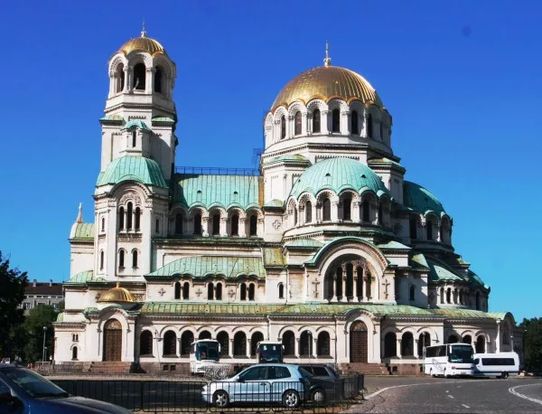 Връщат "Александър Невски" на църквата