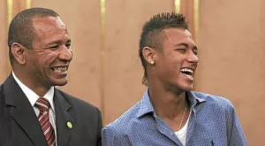 {{ otherArticle[0].article.title }}