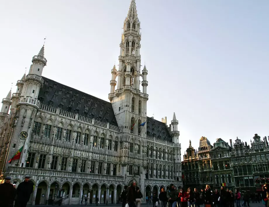 Белгия отвори ресторанти и кафенета