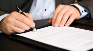 В бг футбола договорите се правят върху тоалетна хартия