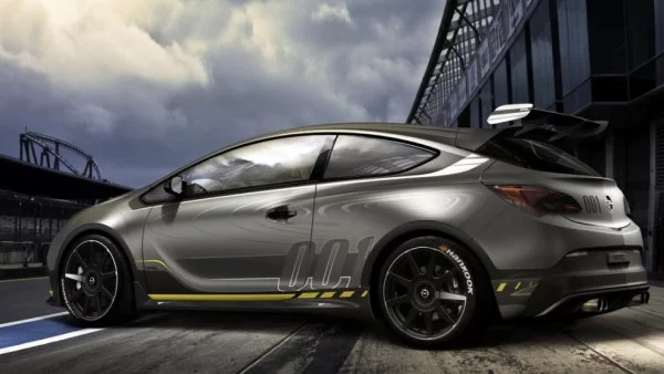 Opel Astra OPC EXTREME изглежда екстремно