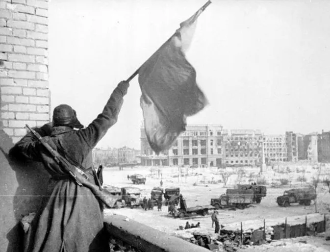 Приключва битката за Сталинград