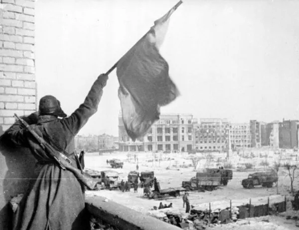 Приключва битката за Сталинград
