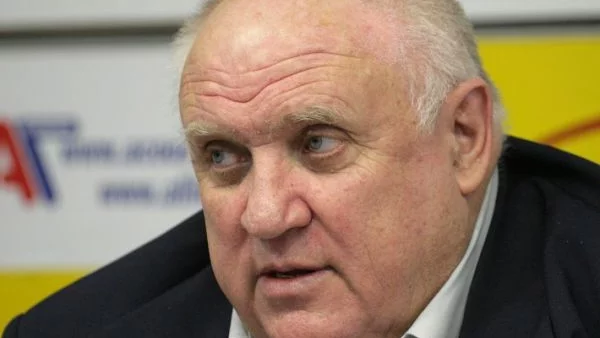 Обикновено който носи вампирското начало в себе си, го носи до край