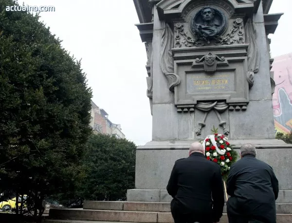 Паметникът на Левски ще бъде възстановен за 19-ти февруари